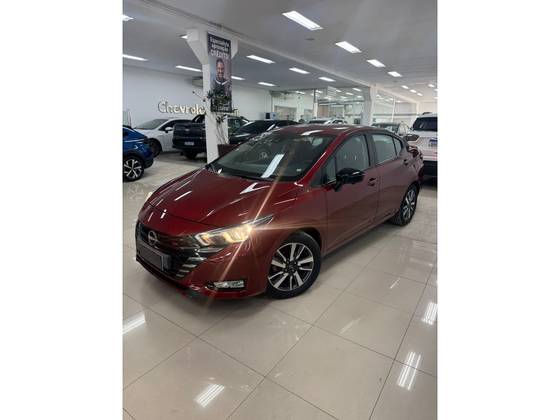 NISSAN VERSA 1.6 16V FLEX SR XTRONIC NISSAN VERSA 1.6 16V FLEX SR XTRONIC